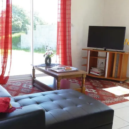 Three-bedroom Holiday In Holiday home