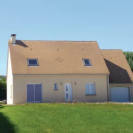 Holiday home Three-bedroom Holiday In Brillevast