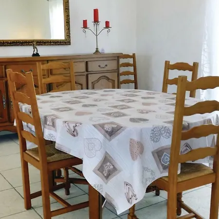 Three-bedroom Holiday In